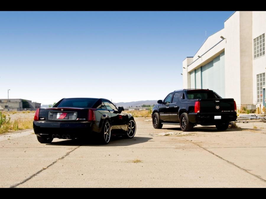  Cadillac XLR-V by D3 2008 года  (фото 14 из 14)